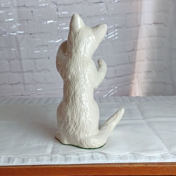 VINTAGE HANDMADE  Ceramic White Cat - Picture 3 of 7